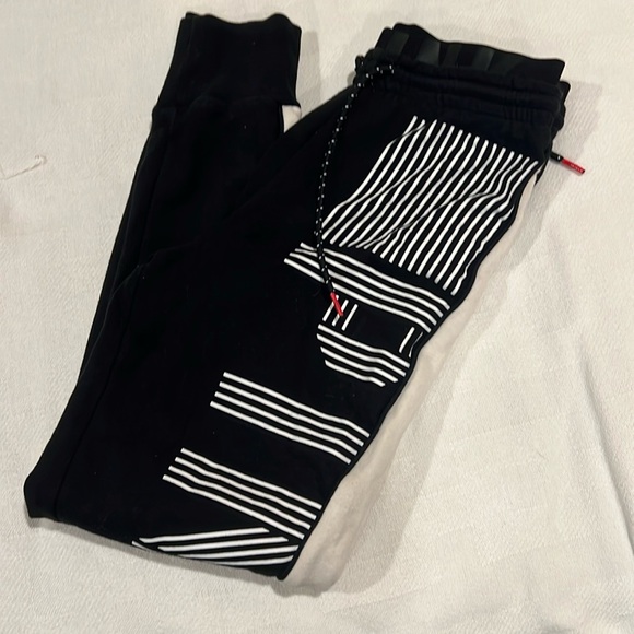 Victoria secret joggers - Picture 3 of 6